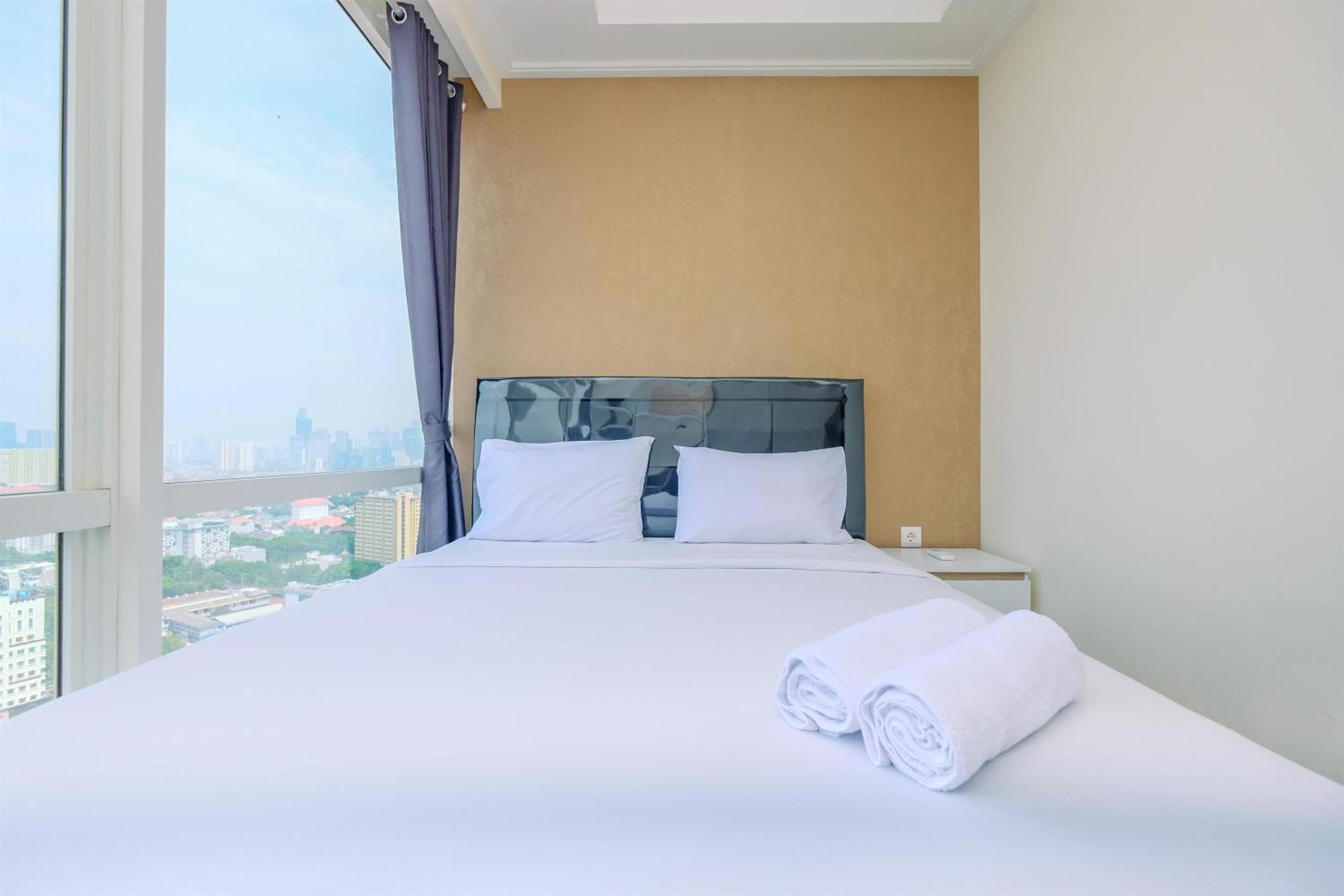 Apartemen Modern Look And Comfy 2br At Menteng Park By Travelio Jakarta